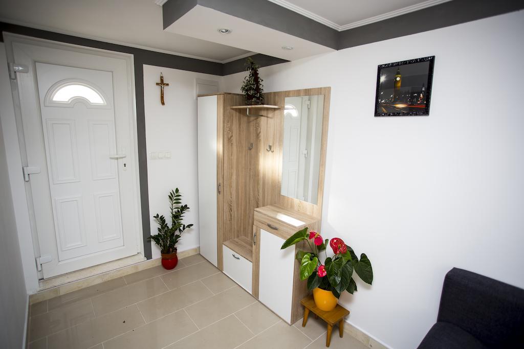 Apartments Vukman Trogir Bilik gambar