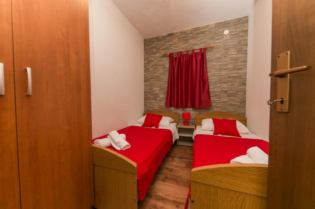 Apartments Vukman Trogir Luaran gambar