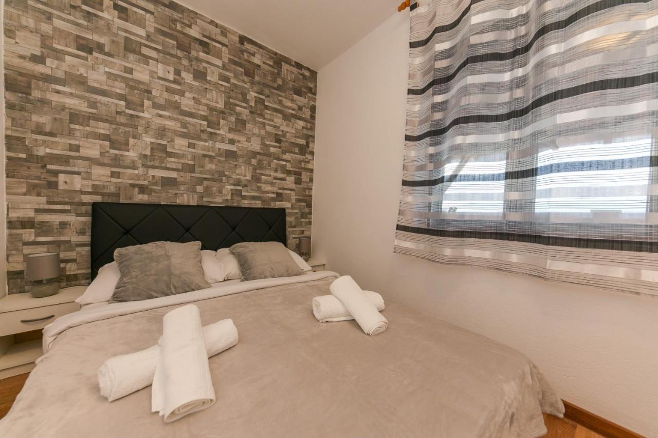 Apartments Vukman Trogir Luaran gambar