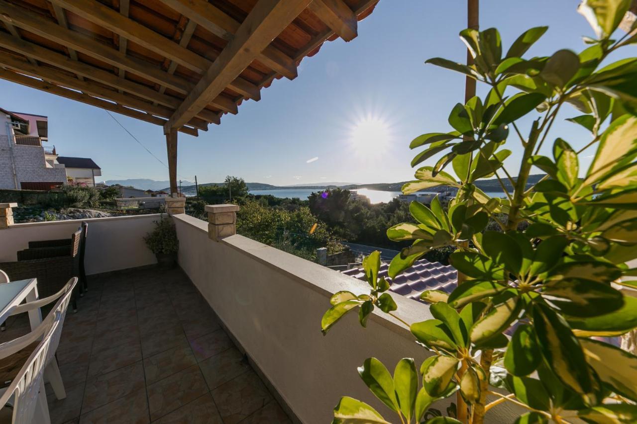 Apartments Vukman Trogir Luaran gambar